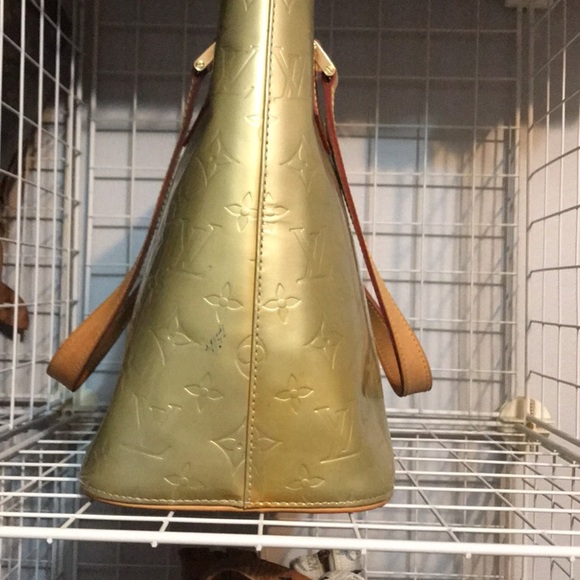 Authentic Louis Vuitton Houston vernis LV Purse - Picture 2 of 16